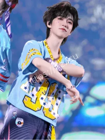 贺峻霖初雪舞挑战